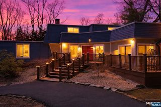 947 Franklin Lake Road, Franklin Lakes, NJ 07417