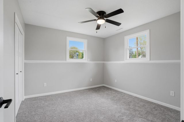 1 S Western Avenue, New Hampton, IA 50659
