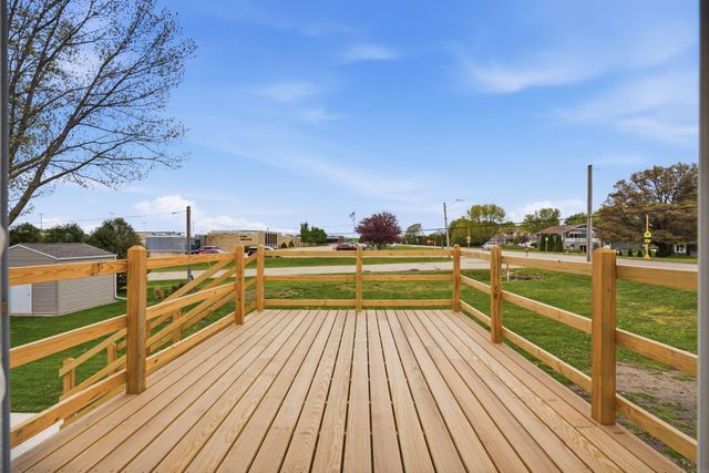 1 S Western Avenue, New Hampton, IA 50659