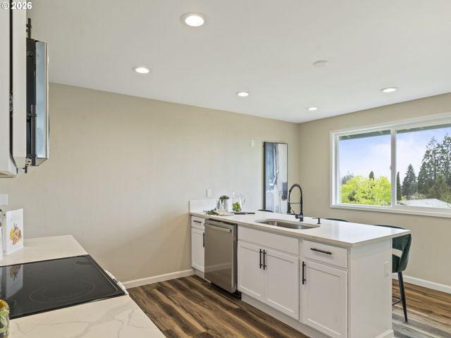 2615 E MCLOUGHLIN Blvd, Vancouver, WA 98661