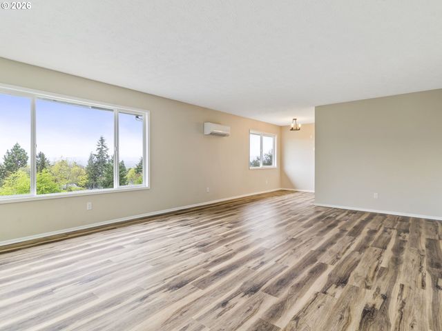 2615 E MCLOUGHLIN Blvd, Vancouver, WA 98661