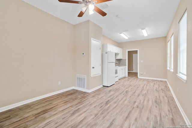 931 W Rosewood, San Antonio, TX 78201