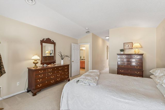 8810 Pointe Vista Drive, Victoria, MN 55386