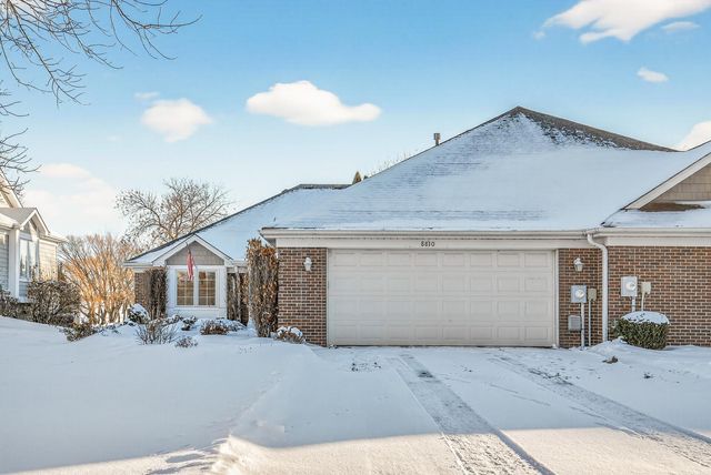 8810 Pointe Vista Drive, Victoria, MN 55386