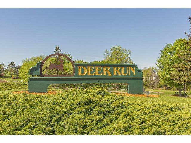 8810 Pointe Vista Drive, Victoria, MN 55386