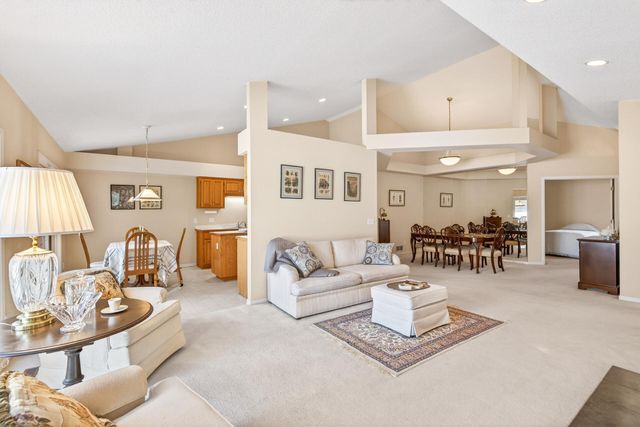 8810 Pointe Vista Drive, Victoria, MN 55386