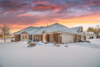 8810 Pointe Vista Drive, Victoria, MN 55386