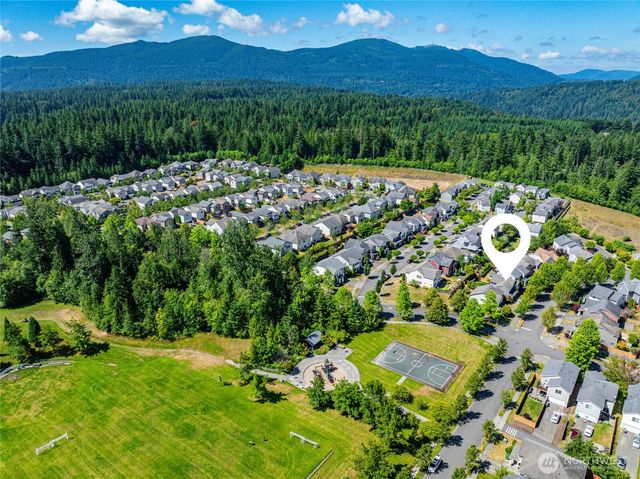 33903 Sorenson Street SE, Snoqualmie, WA 98065