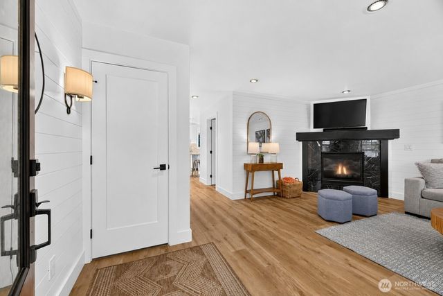 33903 Sorenson Street SE, Snoqualmie, WA 98065