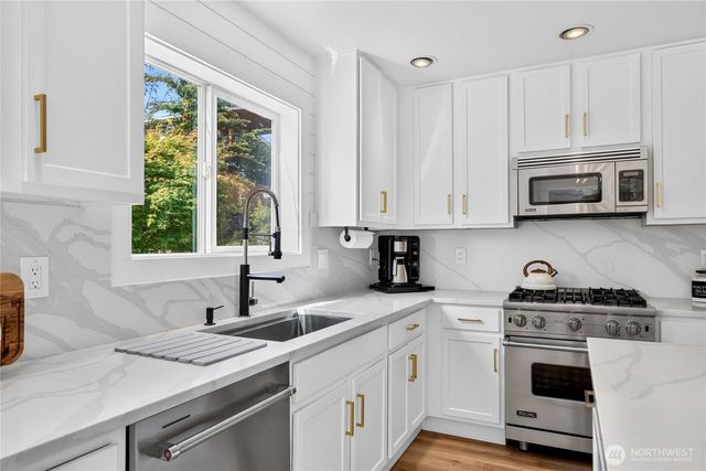 33903 Sorenson Street SE, Snoqualmie, WA 98065