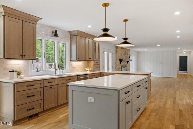 1023 Cleland Drive, Chapel Hill, NC 27517