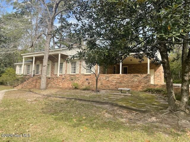 403 Woodland Drive, Elizabethtown, NC 28337