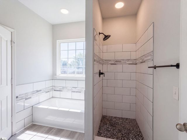 200 Stillwater Court, Simpsonville, SC 29681