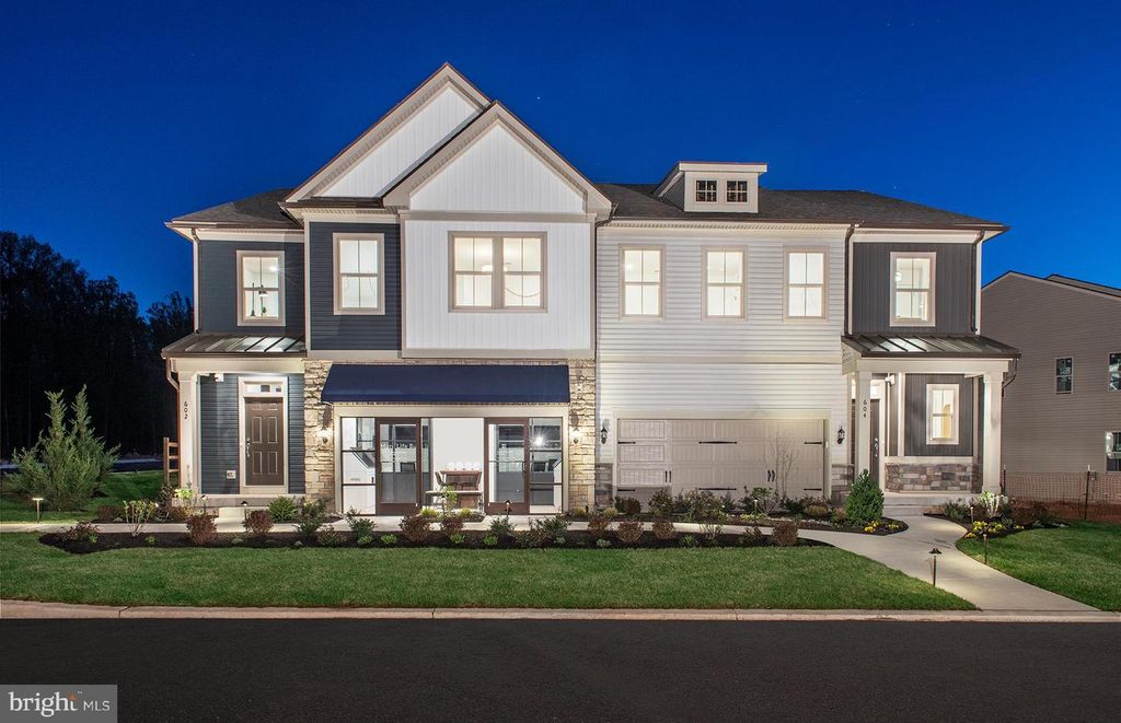 601 AMERICA DR, Horsham, PA 19044