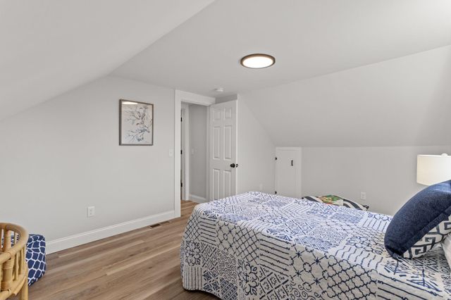 176 Airport Road, Concord, NH 03301