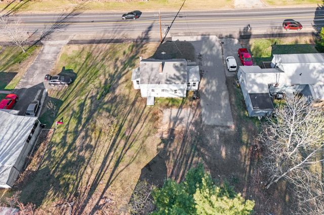 176 Airport Road, Concord, NH 03301