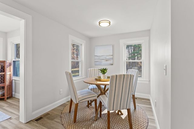 176 Airport Road, Concord, NH 03301