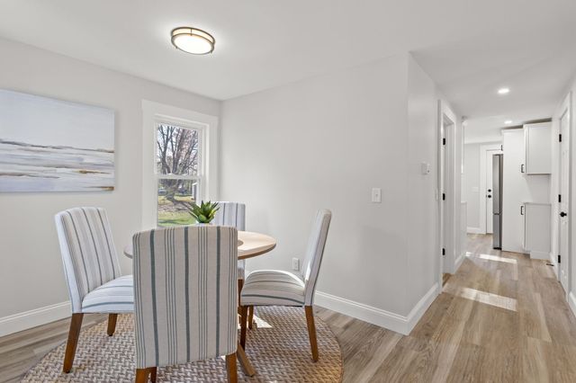 176 Airport Road, Concord, NH 03301