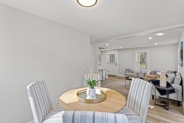 176 Airport Road, Concord, NH 03301