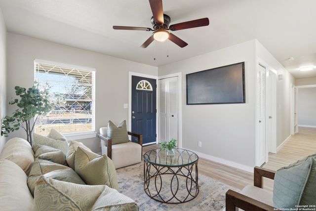7326 Glen Brk, San Antonio, TX 78239