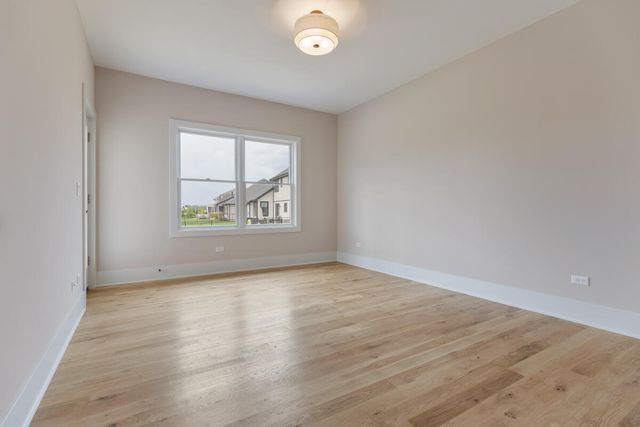 9770 Dunegrass Way, St. John, IN 46373