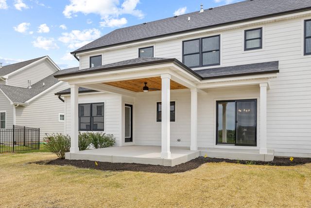 9770 Dunegrass Way, St. John, IN 46373