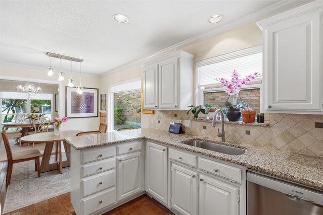 2229 Weatherbee Street, Fort Worth, TX 76110