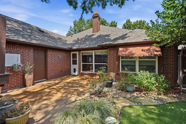 2229 Weatherbee Street, Fort Worth, TX 76110