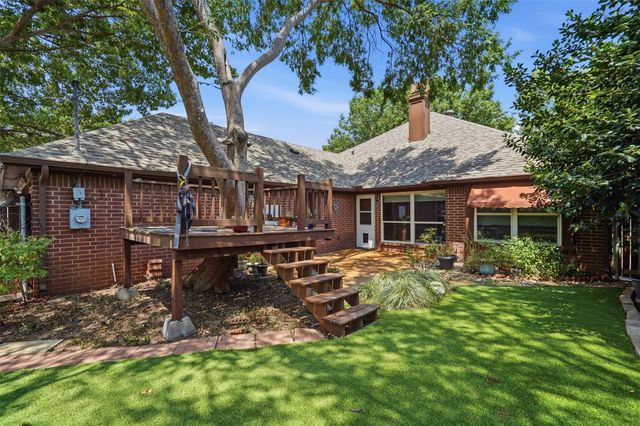 2229 Weatherbee Street, Fort Worth, TX 76110