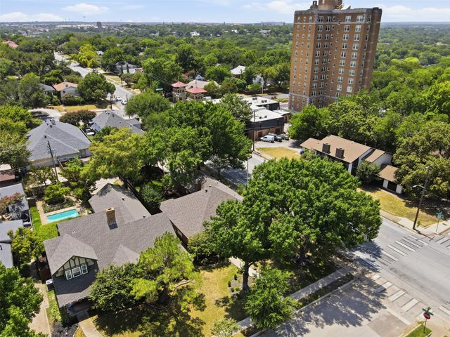 2229 Weatherbee Street, Fort Worth, TX 76110