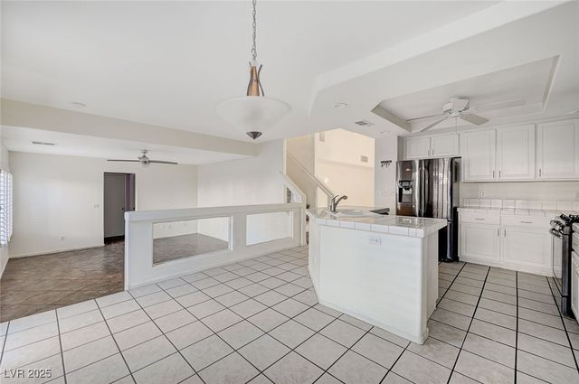 8776 Country View Avenue, Las Vegas, NV 89129