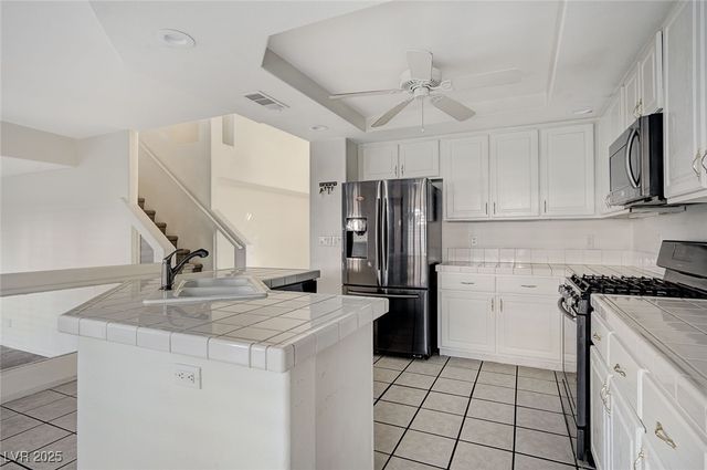 8776 Country View Avenue, Las Vegas, NV 89129