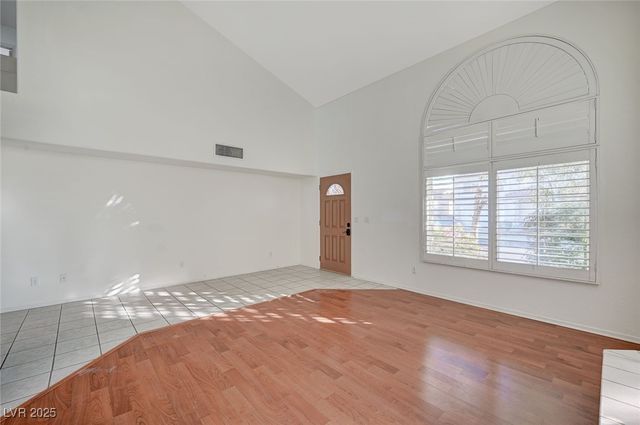 8776 Country View Avenue, Las Vegas, NV 89129