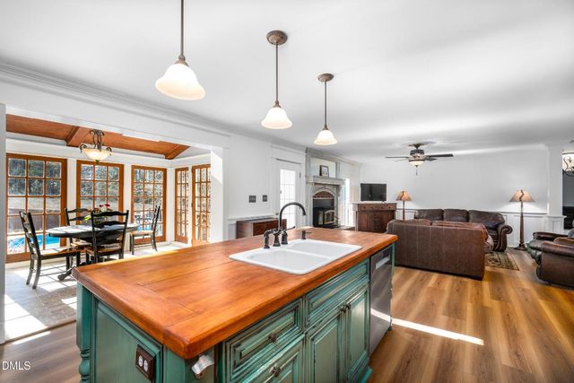 291 Meadow View Drive, Moncure, NC 27559