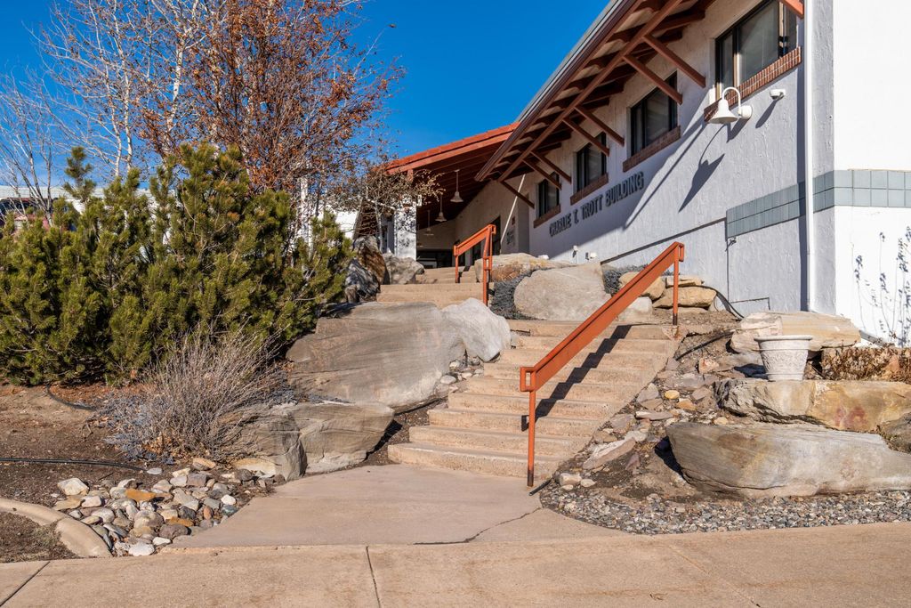 215 Smelter Avenue NE, Great Falls, MT 59404 photo 5