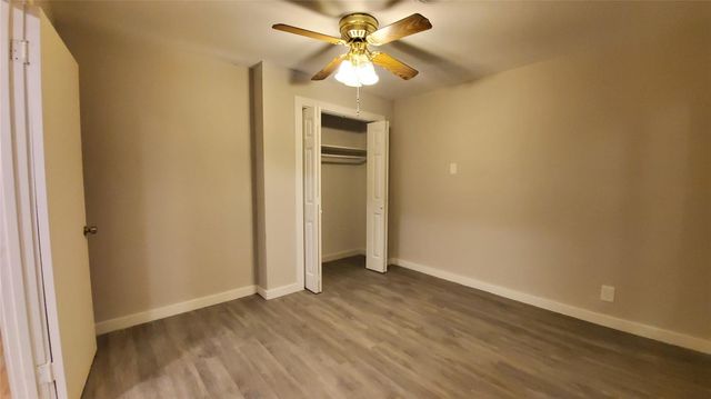 7151 Neff Street, Houston, TX 77074