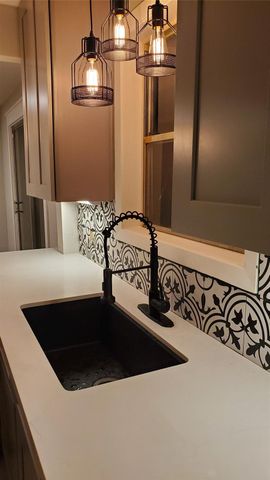 7151 Neff Street, Houston, TX 77074