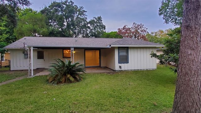 7151 Neff Street, Houston, TX 77074