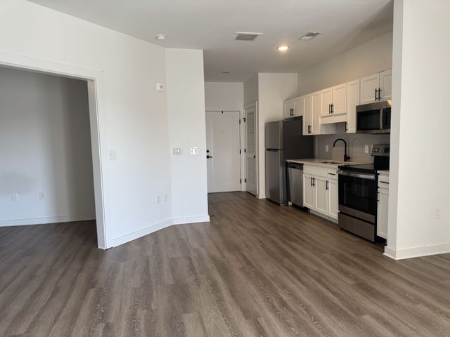 1540 Lebanon Pike Unit 406, Nashville, TN 37210