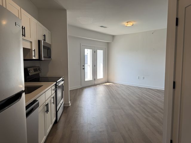 1540 Lebanon Pike Unit 406, Nashville, TN 37210