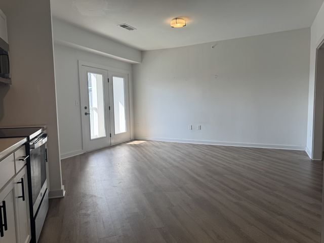 1540 Lebanon Pike Unit 406, Nashville, TN 37210