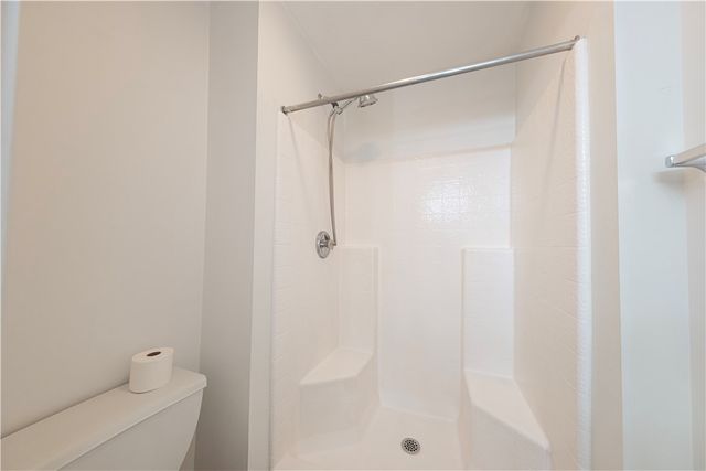 106 Sandy Brae DR, North Strabane, PA 15317