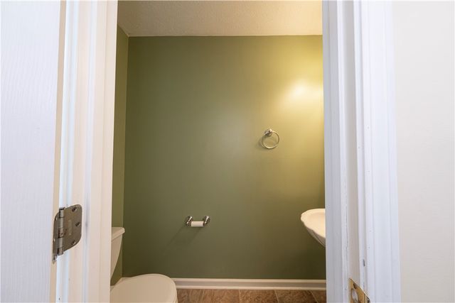 106 Sandy Brae DR, North Strabane, PA 15317