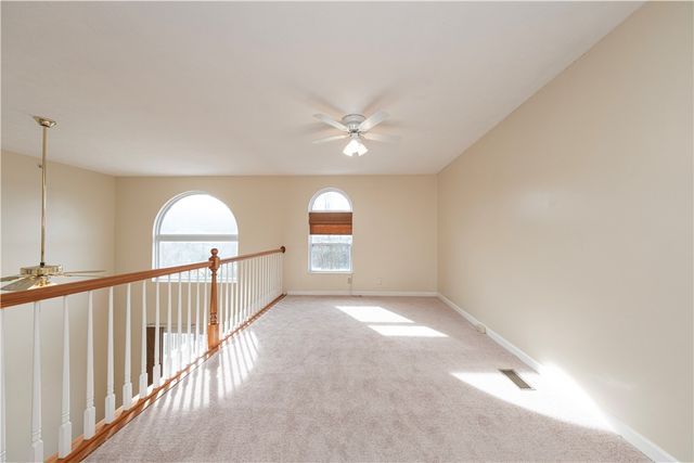 106 Sandy Brae DR, North Strabane, PA 15317