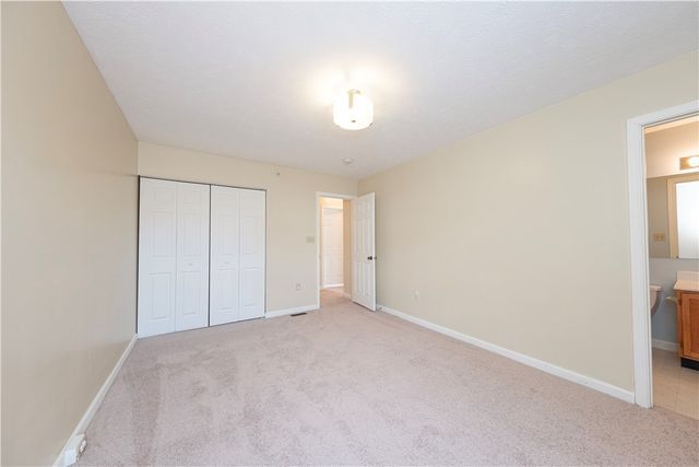 106 Sandy Brae DR, North Strabane, PA 15317