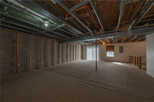 106 Sandy Brae DR, North Strabane, PA 15317