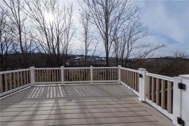 106 Sandy Brae DR, North Strabane, PA 15317