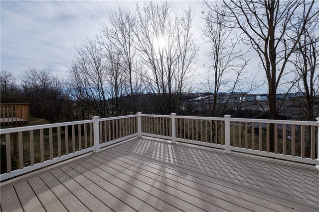 106 Sandy Brae DR, North Strabane, PA 15317