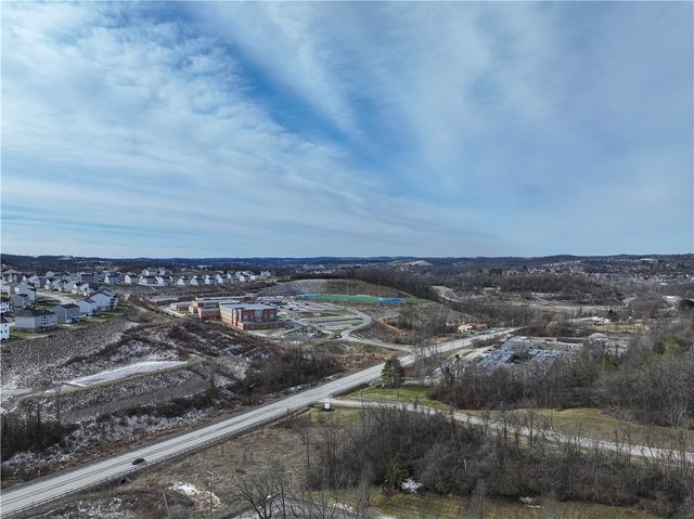 106 Sandy Brae DR, North Strabane, PA 15317