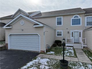 106 Sandy Brae DR, North Strabane, PA 15317
